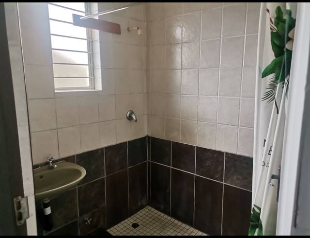 21 BEDROOM APARTMENT BLOCK FOR SALE IN UMBILO